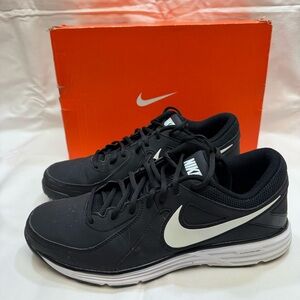 NEW with box Nike Men's Lunar MVP Black White Athletic Shoe size 11.5
